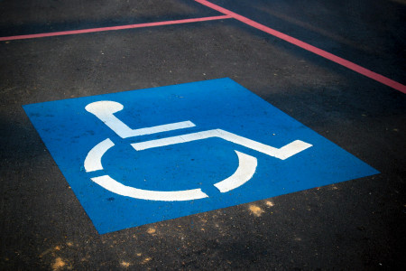 Gehandicapten parkeerplaatsen